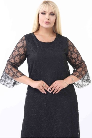 Juoda suknelė su nėriniais