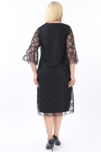 Juoda suknelė su nėriniais