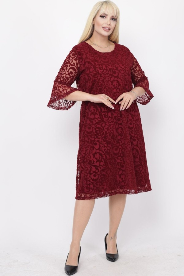 Bordo spalvos suknelė