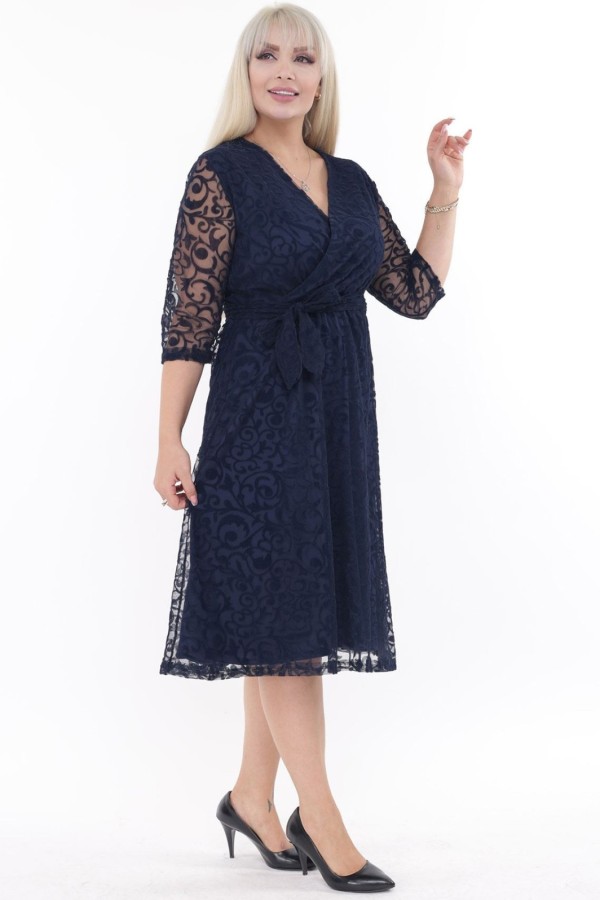 Tamsiai mėlyna suknelė