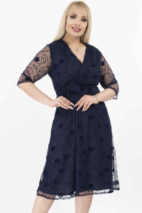 Elegantiška tamsiai mėlyna suknelė