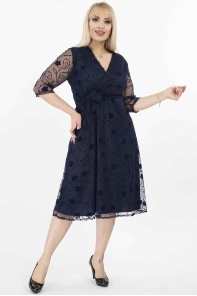 Elegantiška tamsiai mėlyna suknelė