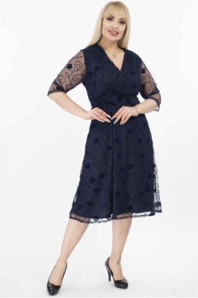 Elegantiška tamsiai mėlyna suknelė