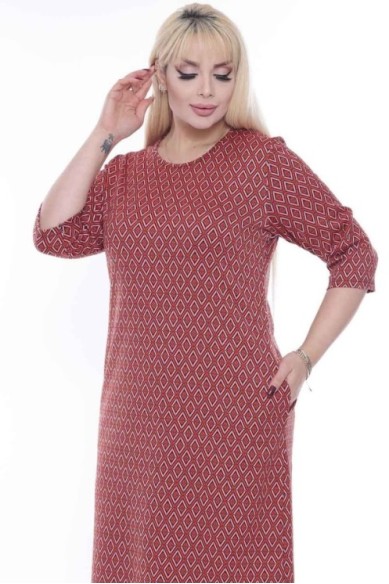 Raštuota suknelė su ornamentais