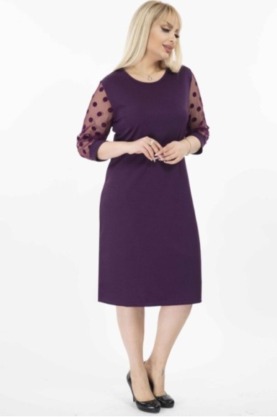 Violetinė suknelė su rutuliukais