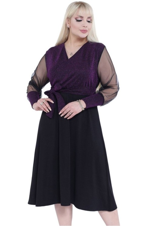 Elegantiška suknelė su iškirpte