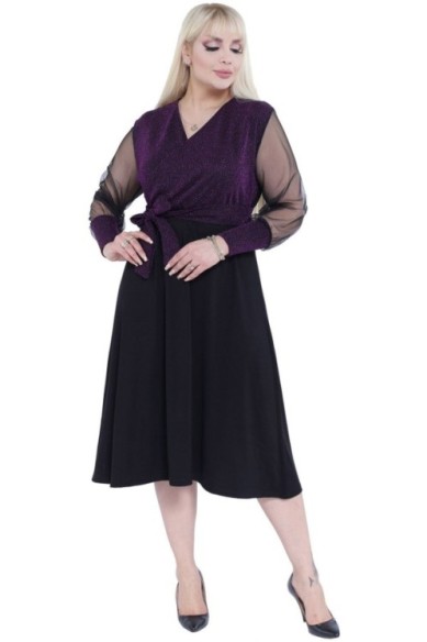 Elegantiška suknelė su iškirpte