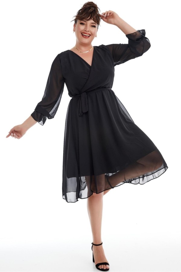 Juoda šifono suknelė