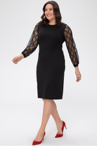 Juoda elegantiška suknelė