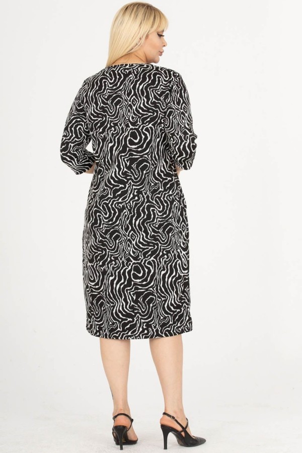 Raštuota suknelė su kišenėmis