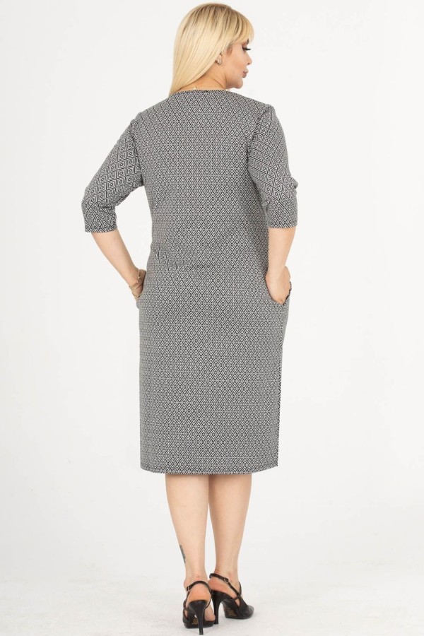 Suknelė su ornamentais