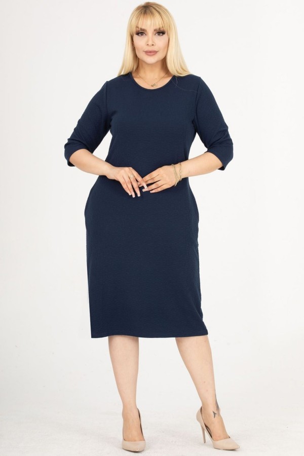 Tamsiai mėlyna suknelė