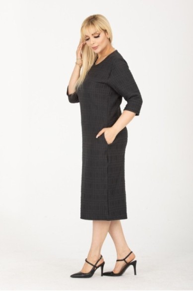 Suknelė virš kelių