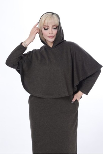 Suknelė su apsiaustu