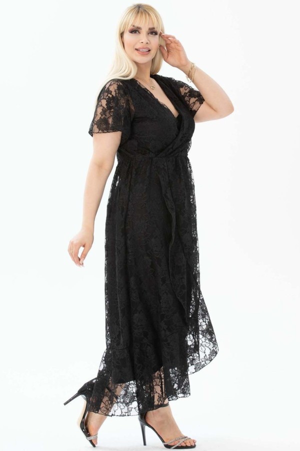 Puošni suknelė su nėriniais