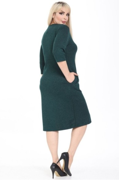 Tamsiai žalia suknelė