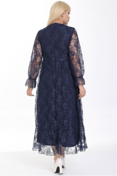 Ilga suknelė su nėriniais