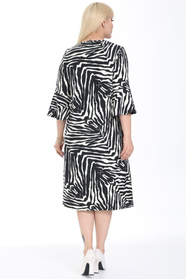 Juodai balta suknelė