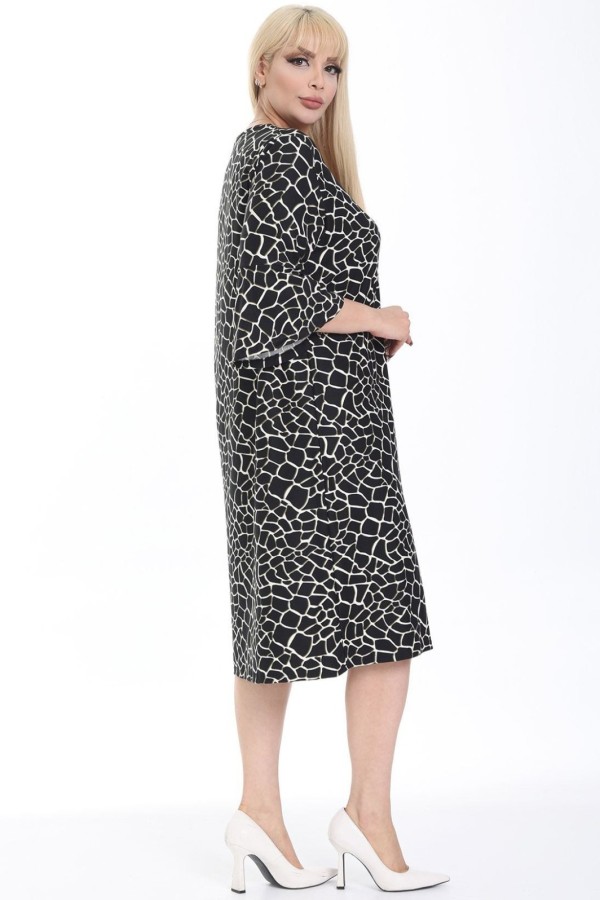 Juodai balta suknelė