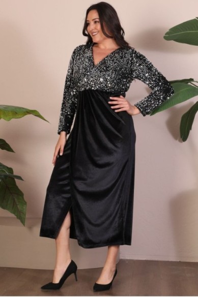 Veliūrinė suknelė su žvyneliais