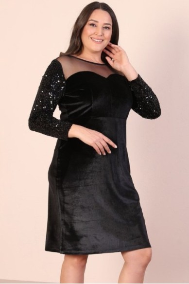 Puošni veliūrinė suknelė