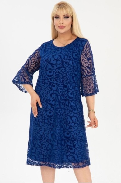 Mėlyna suknelė su nėriniais