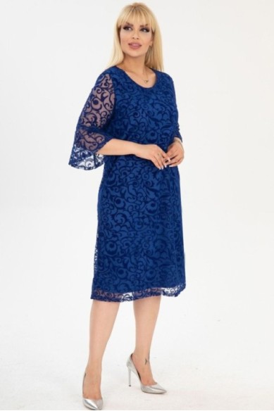 Mėlyna suknelė su nėriniais