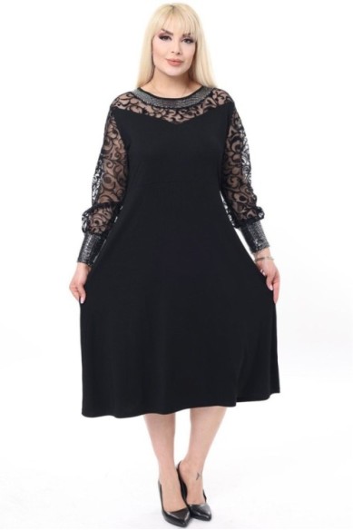 Juoda klasikinė suknelė