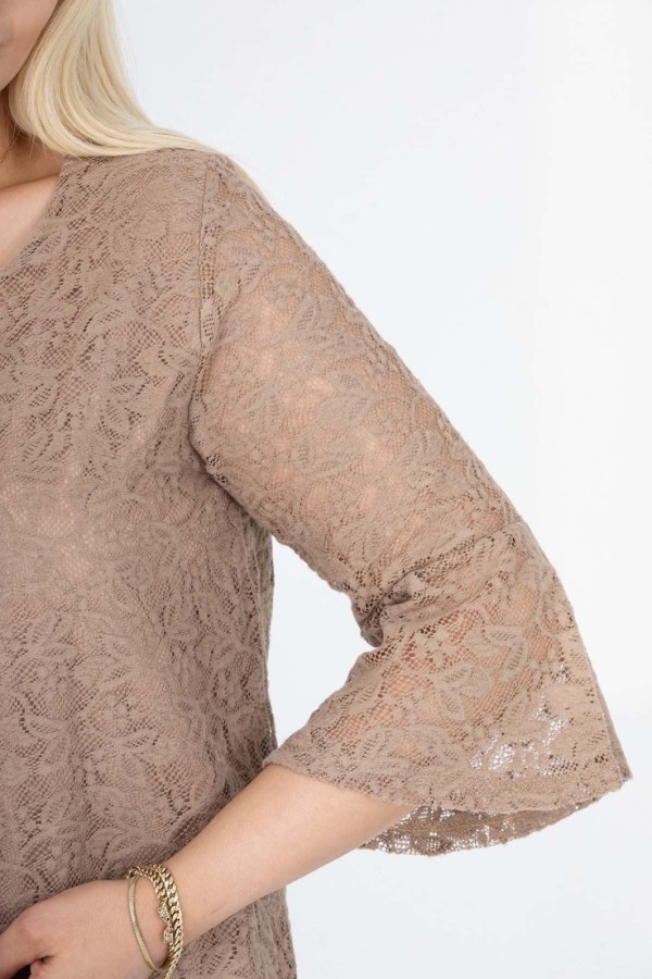 Smėlio spalvos suknelė