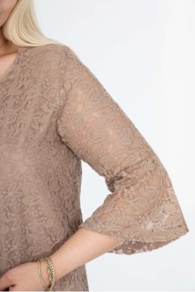 Smėlio spalvos suknelė