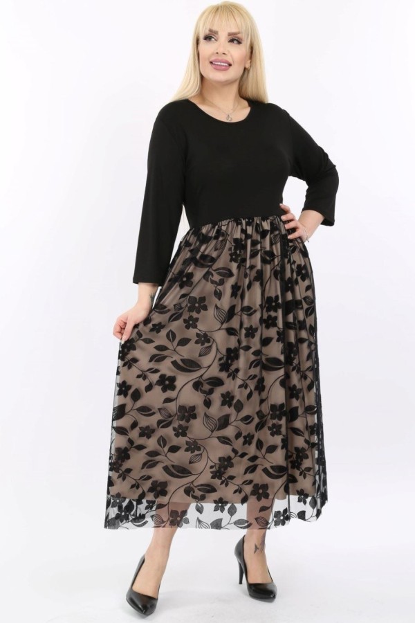 Suknelė apkūnioms moterims