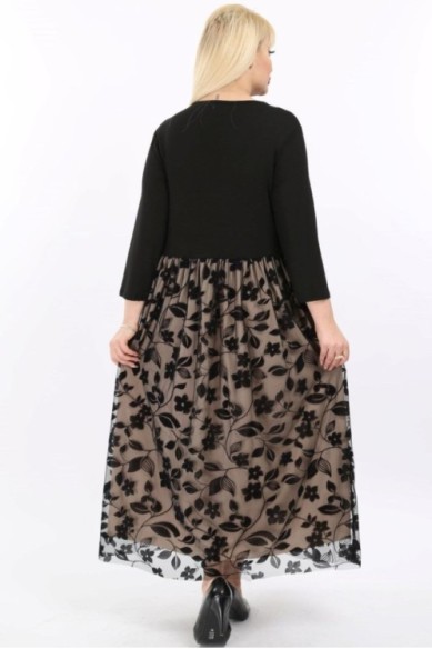 Suknelė apkūnioms moterims