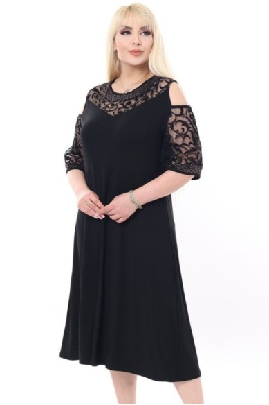 Juoda didelių dydžių suknelė