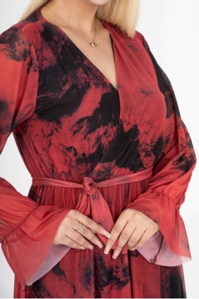 Marga suknelė su dirželiu