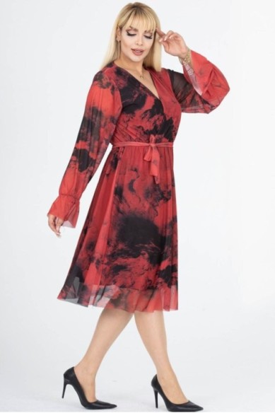 Marga suknelė su dirželiu