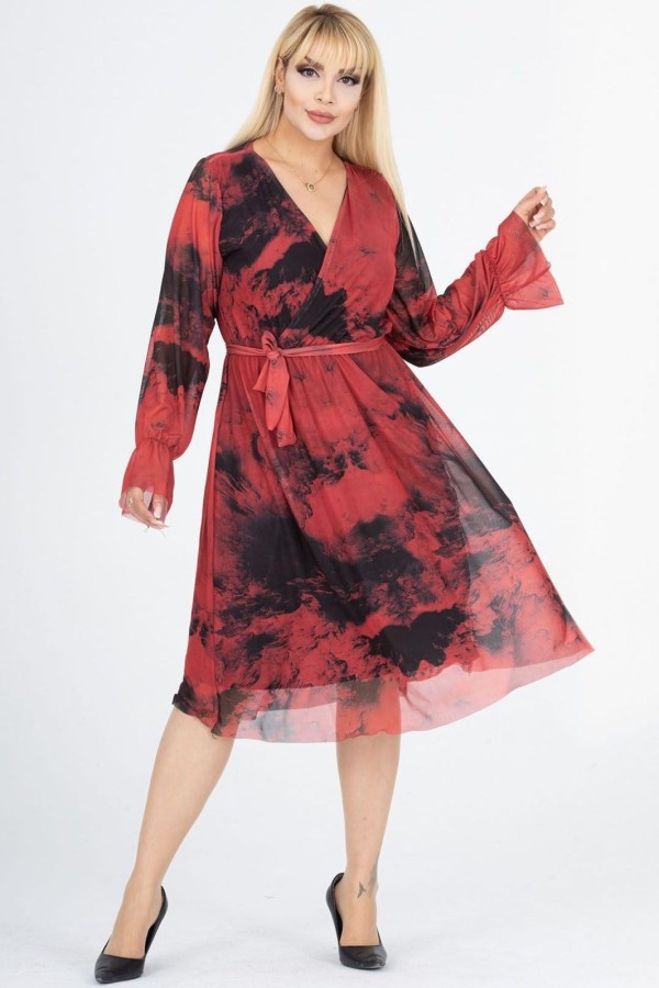 Marga suknelė su dirželiu