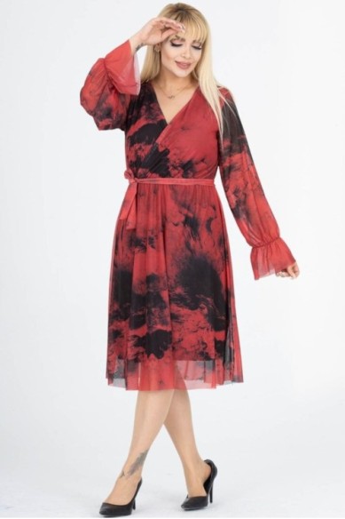 Marga suknelė su dirželiu