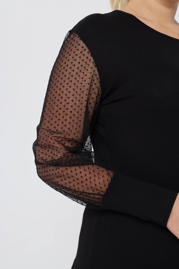 Juoda moterų palaidinė apvalia iškirpte