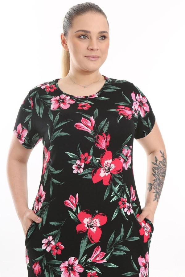 Marga suknelė apkūnioms