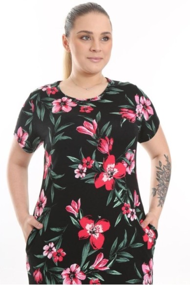 Marga suknelė apkūnioms