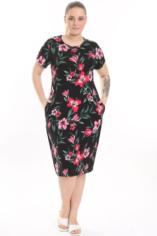 Marga suknelė apkūnioms