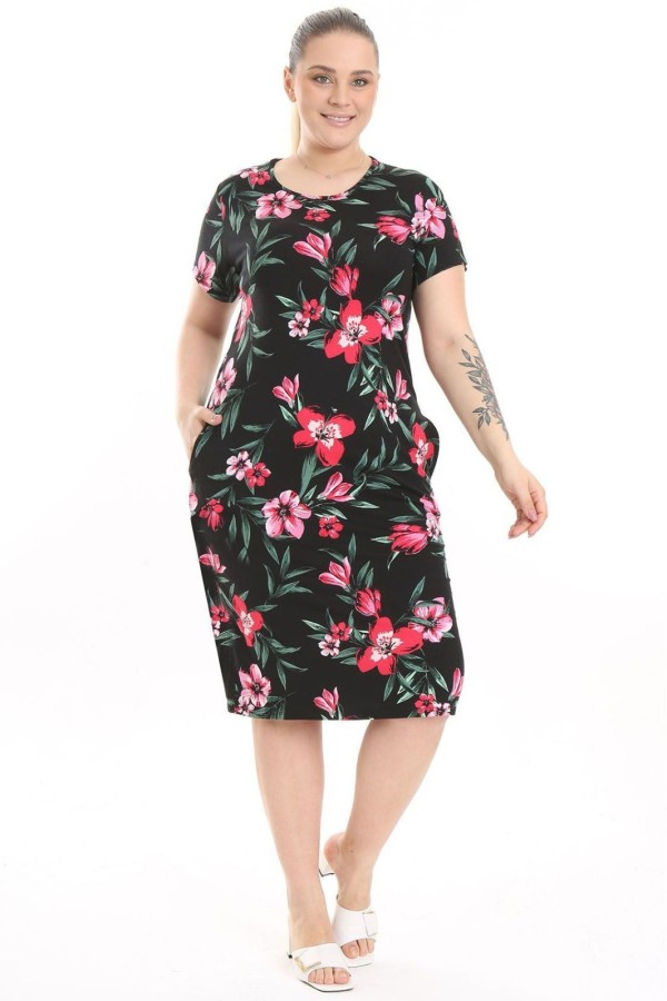 Marga suknelė apkūnioms