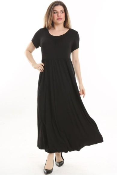 Ilga juoda suknelė apkūnioms