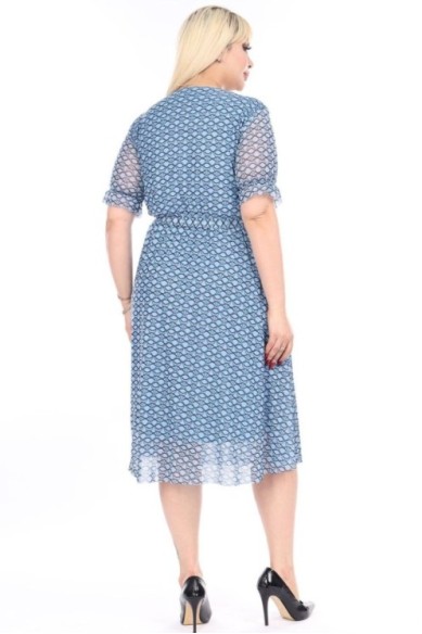 Žydra suknelė trumpomis rankovėmis