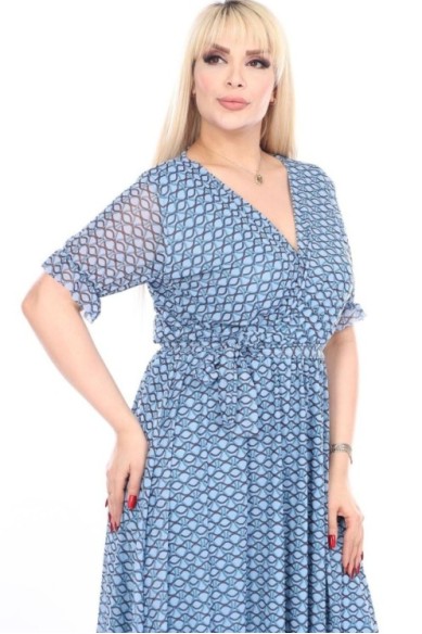 Žydra suknelė trumpomis rankovėmis