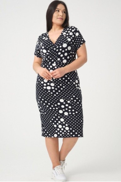 Suknelė su rutuliukais