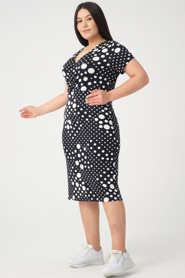 Suknelė su rutuliukais