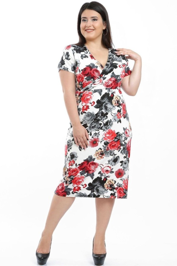 Klasikinio stiliaus suknelė su gėlėmis