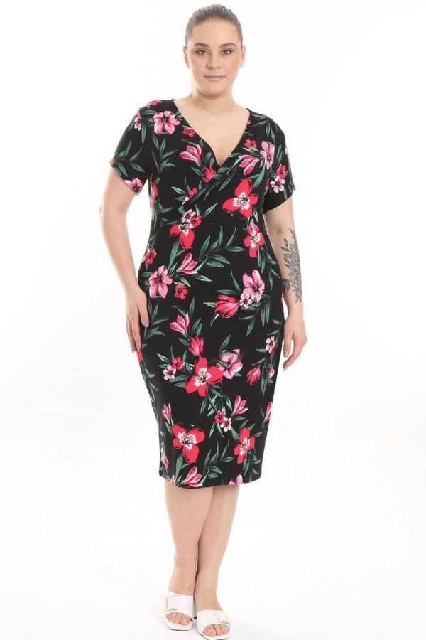 Gėlėta suknelė trumpomis rankovėmis