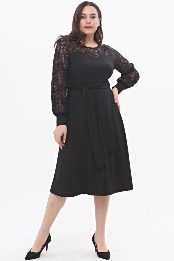 Elegantiška juoda suknelė